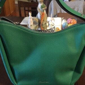Green Leather Shoulder Bag - Classic Women's Tote